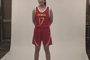 U18女籃亞錦賽定妝照拍攝！2米23張子宇、混血前鋒張紫玥值得期待